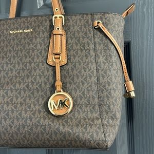 Michael Kors Voyager Medium Logo Tote Bag